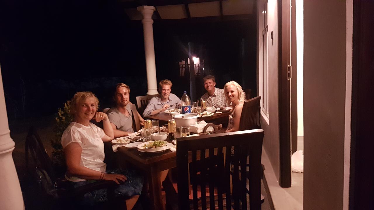 Luna Beach Hotel Nilaveli Bagian luar foto