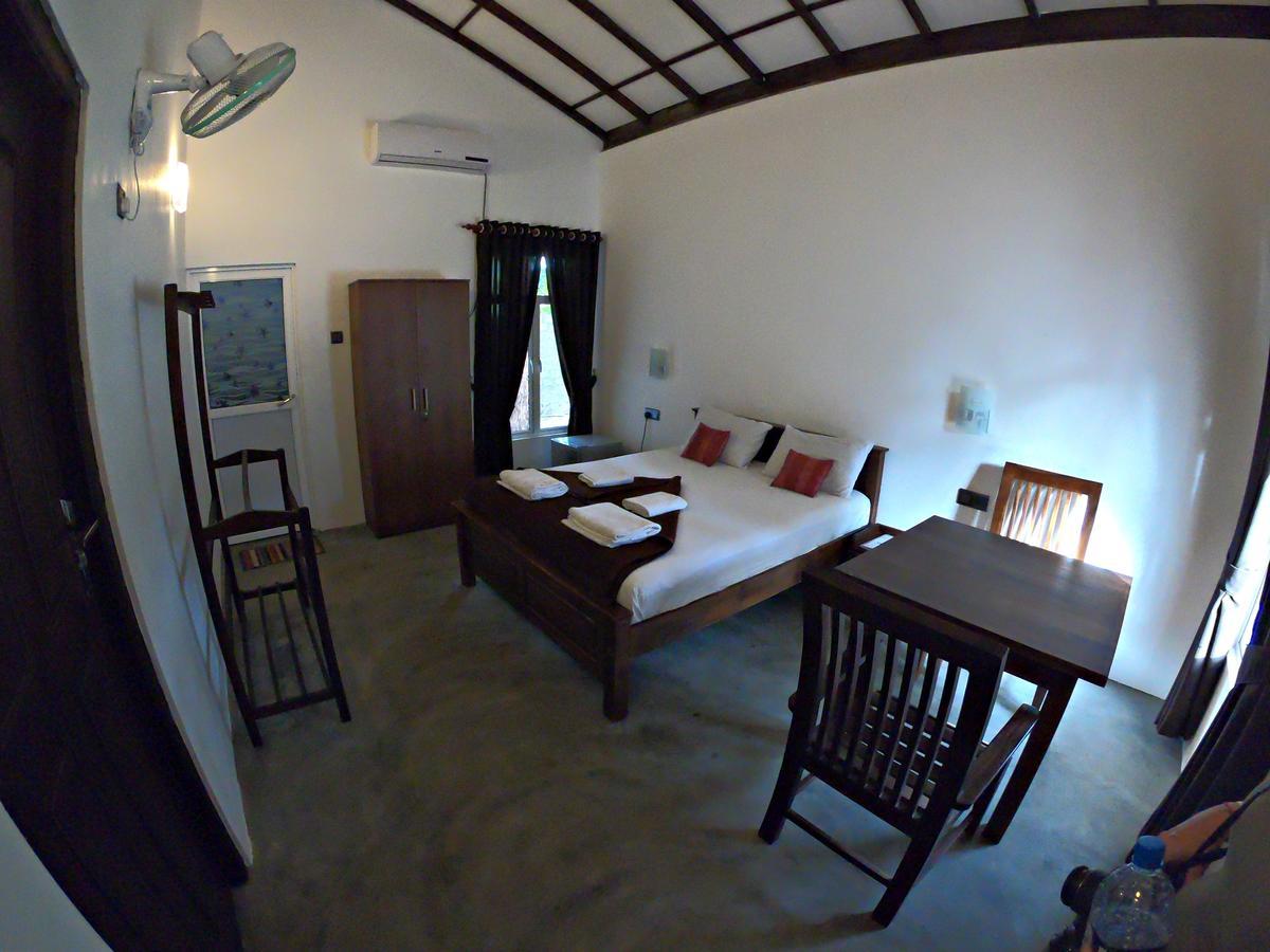 Luna Beach Hotel Nilaveli Bagian luar foto