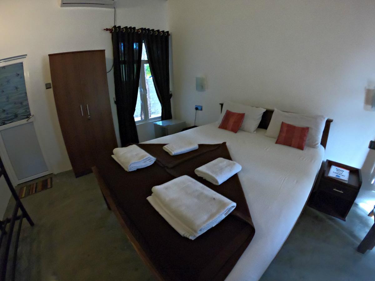 Luna Beach Hotel Nilaveli Bagian luar foto
