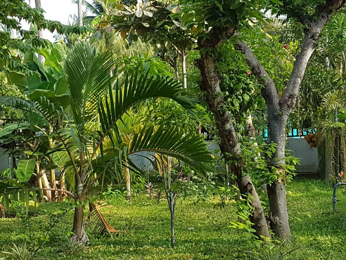 Luna Beach Hotel Nilaveli Bagian luar foto